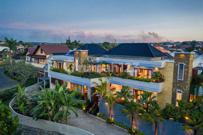 Luxury Villa With Private Pool Prime Resident di Jimbaran Badung. Luxury Villa With Private Pool Prime Resident di Jimbaran Badung.