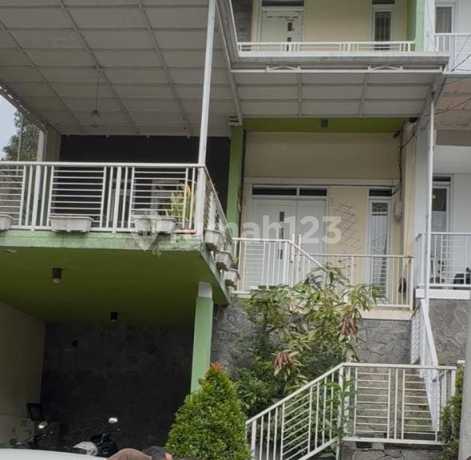 Dijual Rumah 2 Lantai Bagus di Graha Padasuka, Cibeunying Bandung Dijual Rumah 2 Lantai Bagus di Graha Padasuka, Cibeunying Bandung