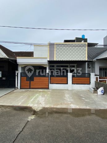 New Renovated House Ready to Occupy Strategic Location Medang Lestari Housing New Renovated House Ready to Occupy Strategic Location Medang Lestari Housing