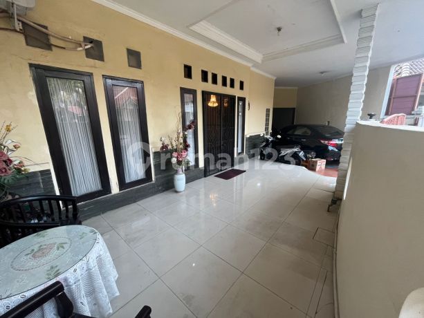 Rumah Modern di Melati Mas Residence