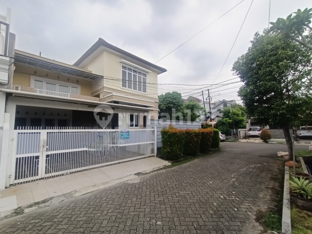 For Sale: Nice and Comfortable Corner House in Sector 3 Bintaro Jaya
