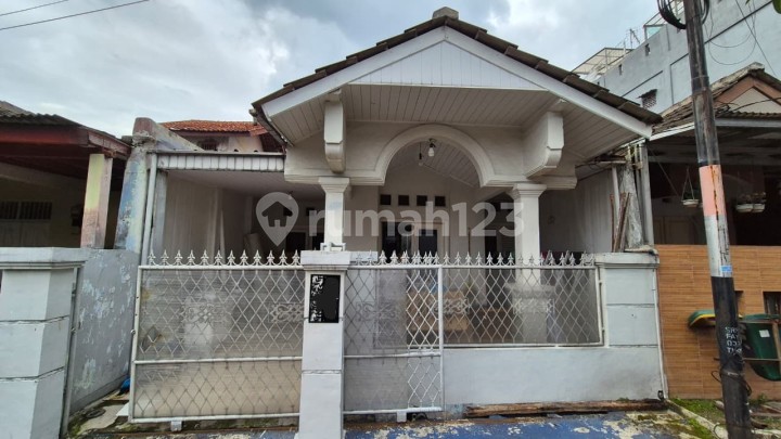 Dijual Rumah di Amarapura