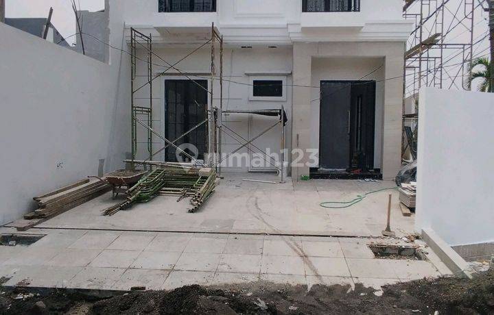 Rumah Sutorejo Timur Baru Gress Dekat Mulyosari Mas, Mulyosari Bpd, Mulyosari Tengah, Bhaskara Selatan, Suterojo Prima, Mulyosari Utara, Sutorejo Selatan, Sutorejo Tengah, Sutorejo Utara
