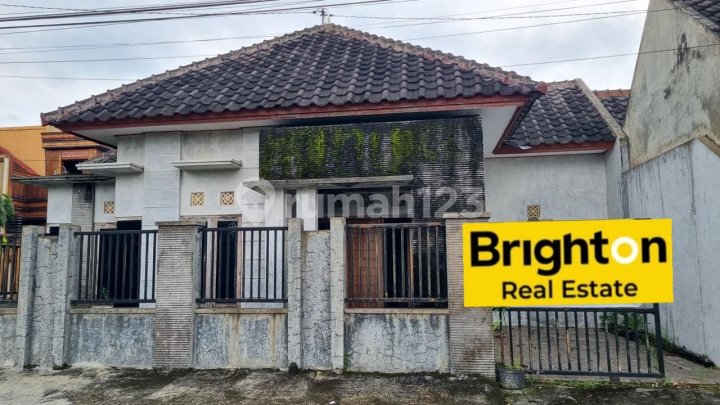 Hoek House Area 120M² Griya Delanggu Indah