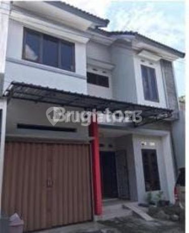 Rumah 2 Lantai di Perum Permata Purwomartani