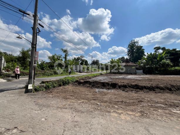 Tanah Mangku Aspal Dekat Jalan Kaliurang KM 10 dan Pesona Merapi