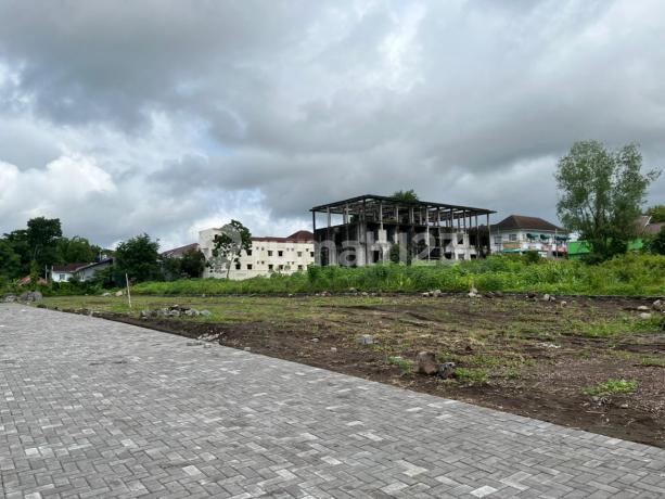 300 meter ke UII Tanah Murah Jogja di Kaliurang KM 14