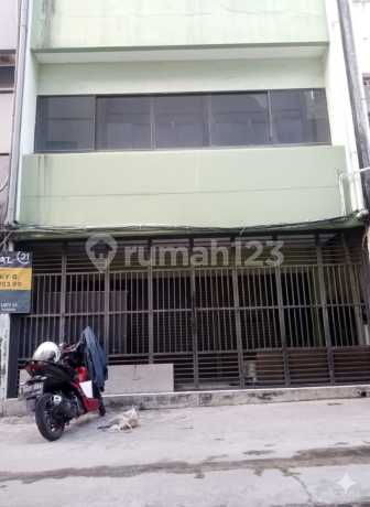 Ruko Komersial 4 Lantai Jantung Perdagangan Jakarta Barat Siap Huni Ruko Komersial 4 Lantai Jantung Perdagangan Jakarta Barat Siap Huni