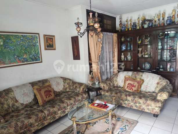 Dijual Rumah 2 Lantai Hoek di Komplek Patra 2 Cempaka Putih, Jakarta Pusat Dijual Rumah 2 Lantai Hoek di Komplek Patra 2 Cempaka Putih, Jakarta Pusat