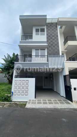 Exclusive Boarding House Fully Furnished, Soekarno Hatta Indah Malang Location Exclusive Boarding House Fully Furnished, Soekarno Hatta Indah Malang Location