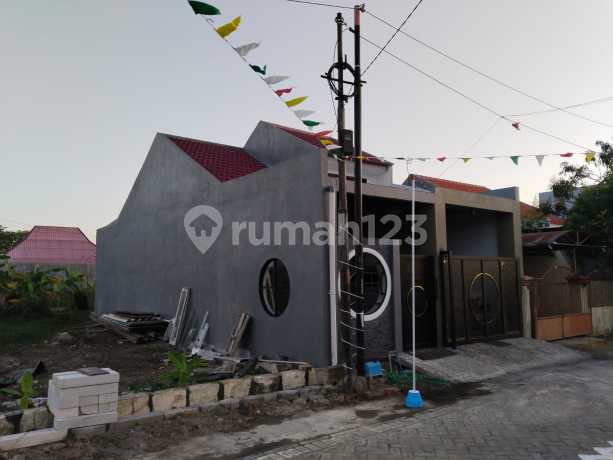 Harga 300 Jt An Dijual Rumah Siap Huni. Full Renovasi Total Bonus 2 Ac*Lokasi Perum. Mentari Bumi Sejahtera (Mbs) Candi Sidoarjo* Harga 300 Jt An Dijual Rumah Siap Huni. Full Renovasi Total Bonus 2 Ac*Lokasi Perum. Mentari Bumi Sejahtera (Mbs) Candi Sidoarjo*