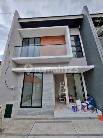 Rmh new tahap finishing di Perum Surya Asri 1 buduran sdrjo Rmh new tahap finishing di Perum Surya Asri 1 buduran sdrjo