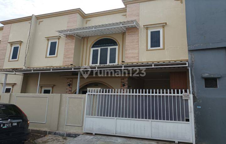 Rumah Bagus Siap Huni Di Komplek Kimia Farma Ciledug 