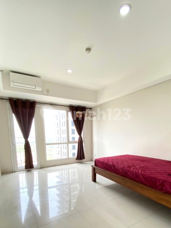 For Quick Sale: Studio Apartment at The Breeze Bintaro – Pondok Aren, South Tangerang. Prime Location, Comfortable, and Complete Facilities for a Practical Living!