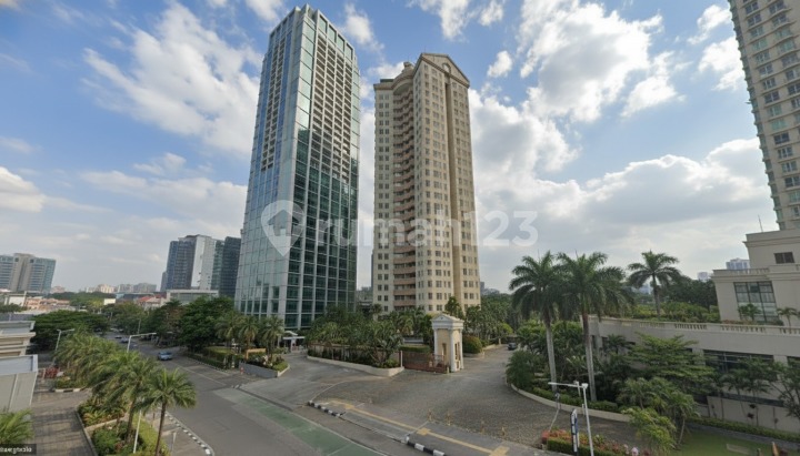 Harga Dibawah Pasar! Unit 3Br Apartment Slipi 118M² - Prime Location Near Sudirman, Senayan & Central Park Area, Fasilitas Kolam Renang, Fitness Center, Mini Market, Lapangan Tennis, Lapangan Squash, Lapangan Basket, Jacuzzi & Sauna, Area Taman & Rekreasi Harga Dibawah Pasar! Unit 3Br Apartment Slipi 118M² - Prime Location Near Sudirman, Senayan & Central Park Area, Fasilitas Kolam Renang, Fitness Center, Mini Market, Lapangan Tennis, Lapangan Squash, Lapangan Basket, Jacuzzi & Sauna, Area Taman & Rekreasi