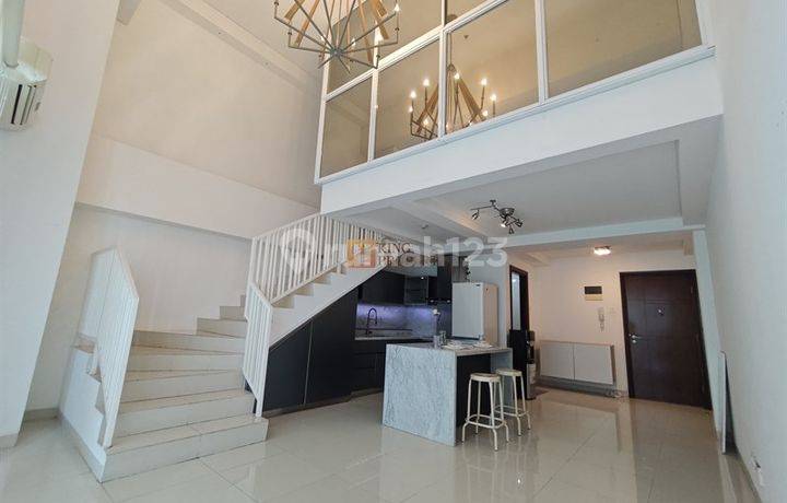 Fully Furnish, Fasilitas Keamanan 24 Jam, AC Central, Fitness Center, Function Hall, Taman, Shopping Center, Sky Terrace, Kolam Renang, 2 Lantai Small Home Office Neo Soho Podomoro City