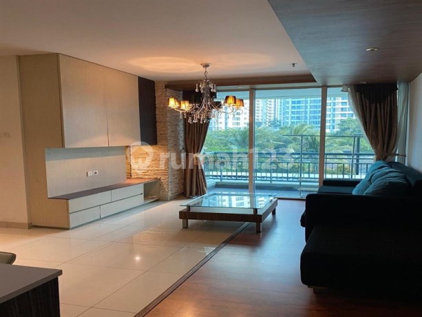 Hot Rent! 2Br Central Park Residence - Modern Luxury Living, Super Spacious Balcony, City View, Near Central Park & Neo Soho Mall, Grogol West Jakarta, 24-Hour Security Facilities. Swimming Pool, Jogging Track, Gym & Laundry, Minimarket.