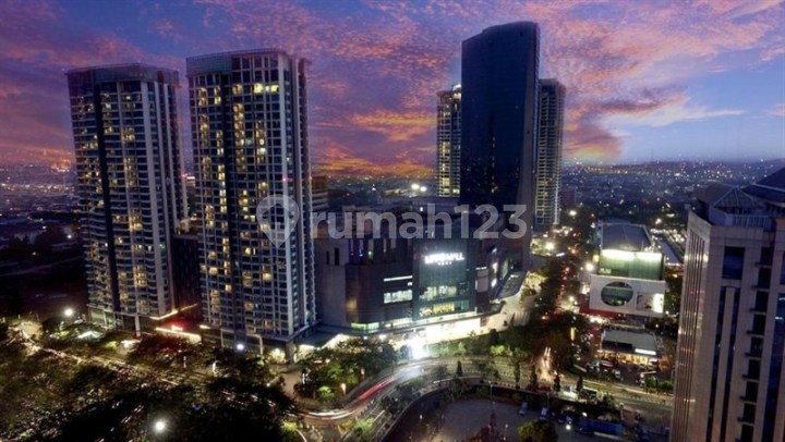 Terhubung Langsung ke Lippo Mall Puri, Dijual Apartemen 4BR St. Moritz Furnished Lux, Fasilitas Kolam renang, Jacuzzi, sauna, fitness, yoga room, Jogging track, lapangan tenis & basket, Sky garden, BBQ area, playground, Private lobby, lounge