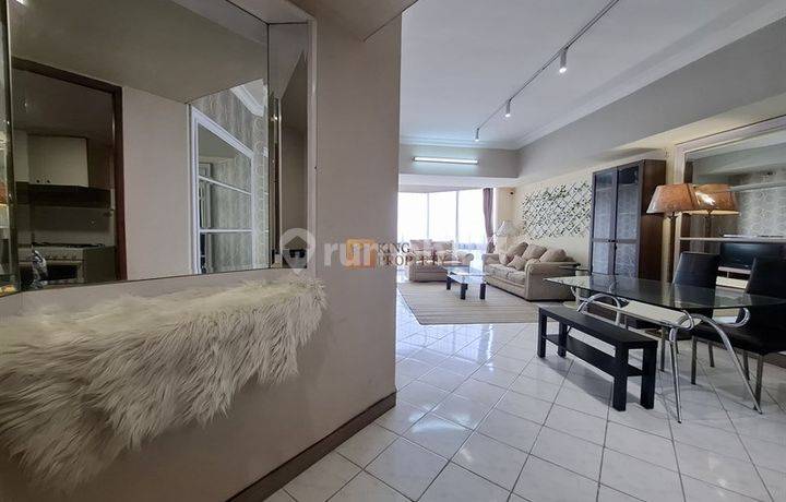 Interior Classic, Fasilitas Swimming Pool, Kids Playgrounds, Mall, ATM Center, Fitness Center, Garden, Jogging Track, 24 Jam Security, BBQ, Disewa 2BR Condominium Taman Anggrek Mall TA Lama Tanjung Duren