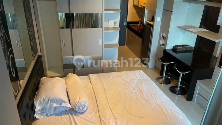Dekat Stadion Gelora Bung Karno (GBK), Disewakan Studio Apartemen GP Plaza Palmerah Fully Furnished Siap Huni Jakarta Pusat