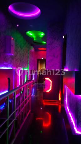 Ruko, 4 Lantai Megah Raya Cocok untuk Usaha Cafe,Dll Ruko, 4 Lantai Megah Raya Cocok untuk Usaha Cafe,Dll