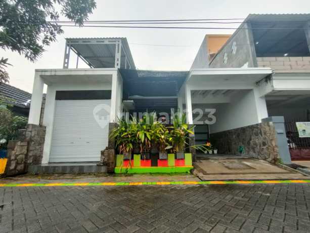 Eumah 2 Lantai Wisma Lidah Kulon Bagus Dekat