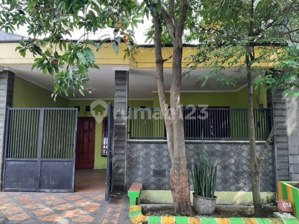 Rumah, 1 Lantai Siap Huni Dekat dengan Universitas Unesa, Wisama Lidah Kulon