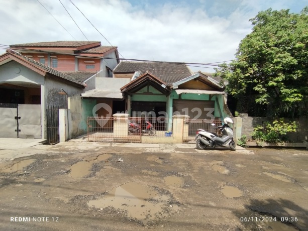Di Jalan Utama Komplek Cocok untuk Komersial / Rumah Tinggal