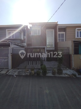 Rumah Baru Siap Huni dengan Lingkungan Aman dan Nyaman Rumah Baru Siap Huni dengan Lingkungan Aman dan Nyaman