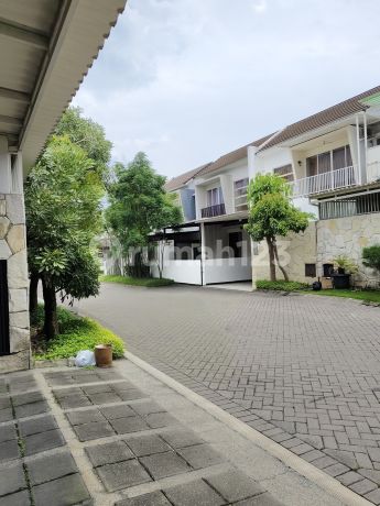 House in Forest Mansion Wiyung Near Citraland Dna Pakuwon Mall House in Forest Mansion Wiyung Near Citraland Dna Pakuwon Mall