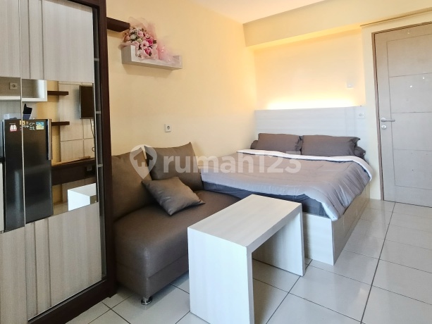 Sewa Studio Furnis Lengkap dengan Sofa Apartemen Educity Sewa Studio Furnis Lengkap dengan Sofa Apartemen Educity