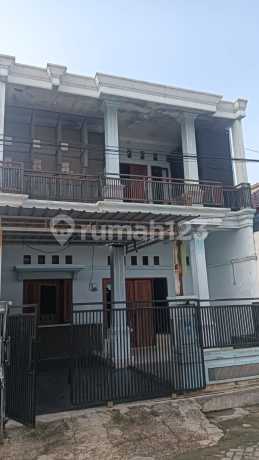 Rumah Menganti Permai 2 Lantai . Dekat Pasar Menganti Menganti Gresik Rumah Menganti Permai 2 Lantai . Dekat Pasar Menganti Menganti Gresik