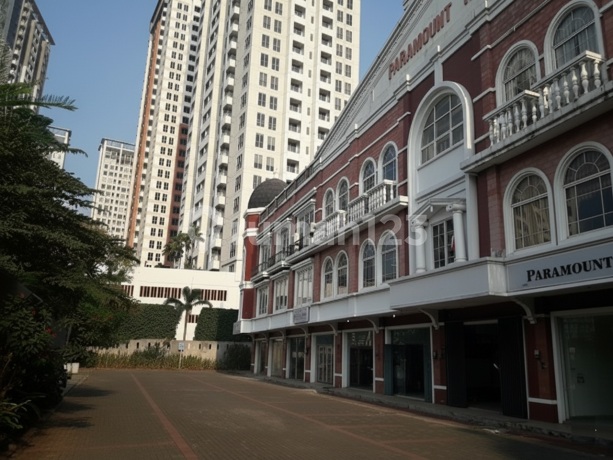 Rodeo Paramount Gading Serpong Shop House, Strategic and Bustling Location