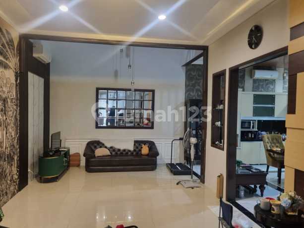 For Sale Hook House in Kebayoran Terrace Bintaro Tangsel