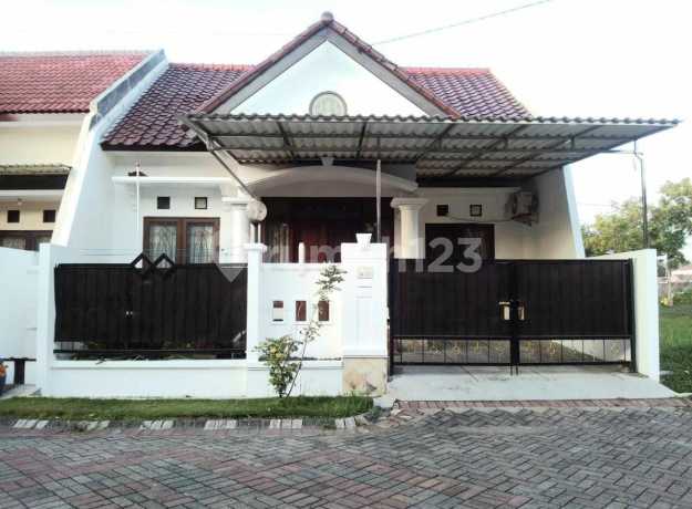 Rumah Terawat Graha Sampurna Indah Wiyung 