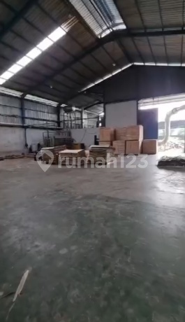 Pabrik Triplex Aktif di Lawang Malang