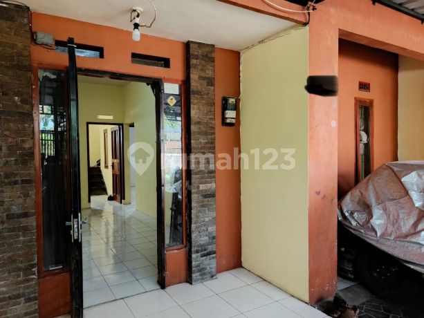 Dijual Rumah Bagus di Komp Griya Kuning Asri Ciwastra Bandung Jawabarat