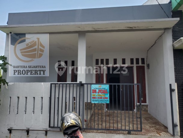 Over kredit rumah di alamanda regency karang satria