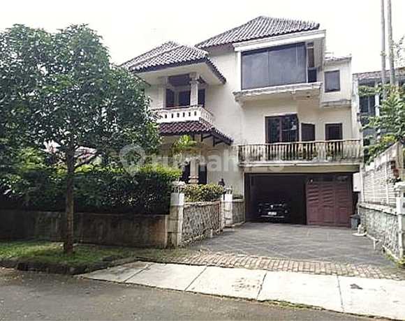 Lebak Bulus - Beautiful House with SHM, Land Area 600 m2. Located on Bukit Pratama Street. Cilandak. Lebak Bulus, South Jakarta.
