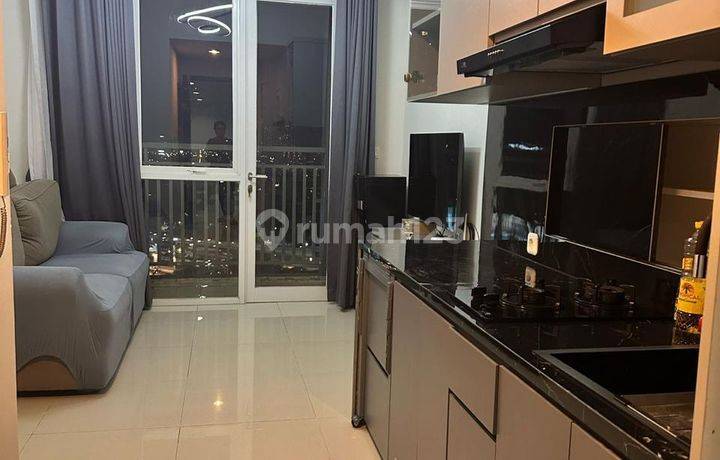 Apartemen Westmark Fully Furnished Interior 50sqm Langka Bagus