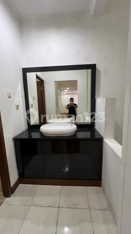 Ruko Galeri Niaga Mediterania 2 Pik 5x15m2 3,5 Lantai Full Renov