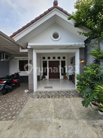 Beautiful and Comfortable Furnished House in Pinang Cipondoh