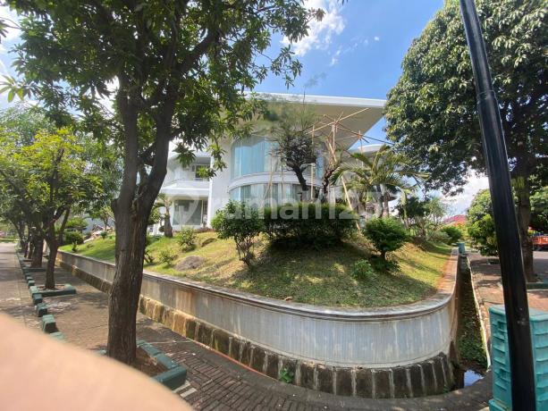 Dijual Rumah Mewah Hoek Siap Huni.dii Komplek Elite Bukit Gading Villa Kelapa Gading