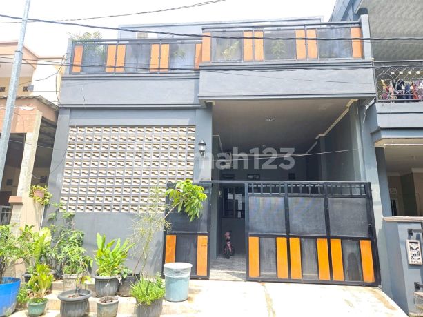 RUMAH 2 LANTAI MURAH DI TITIAN KENCANA BEKASI RUMAH 2 LANTAI MURAH DI TITIAN KENCANA BEKASI