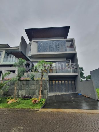 For Sale New Luxury Waterfront House Citraland Surabaya