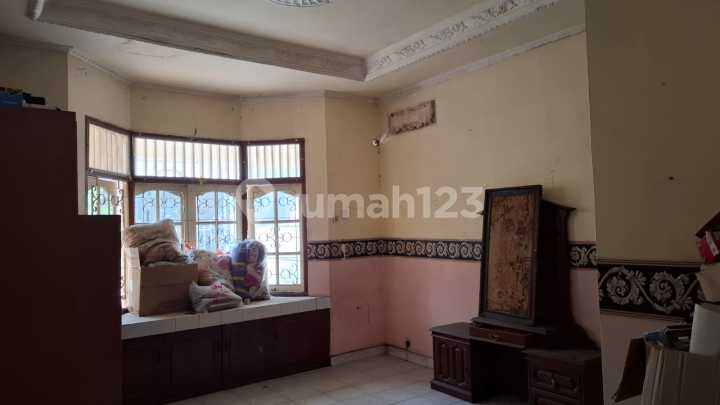 Rumah Sunter 2 Lantai, Harga Murah, Dalam Kompleks