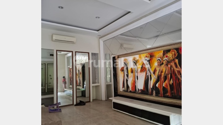 Modern Minimalist Luxury House in Sunter Paradise with Strategic Access