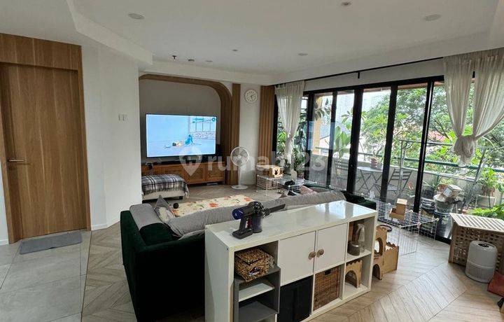 Permata Safir Permata Hijau 2br 119m2 Unfurnished For Sale