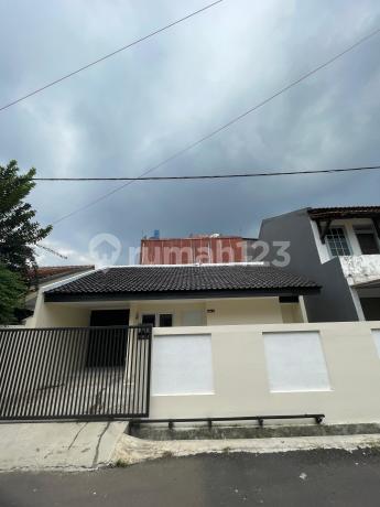 Dijual Rumah Bagus Shm Di Kopo Permai Bangunan Bagus Dekat Miko Mall Dekat Tol Kopo Dekat Mairoad Dekat Supermaket Yogya Dijual Rumah Bagus Shm Di Kopo Permai Bangunan Bagus Dekat Miko Mall Dekat Tol Kopo Dekat Mairoad Dekat Supermaket Yogya
