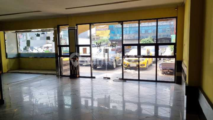 Ruko Besar Lebar 10 Mtr, Ex Resto di Jalan Utama Galaxy, Bekasi